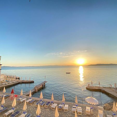 Hotel La Caletta Порто Санто Стефано Экстерьер фото