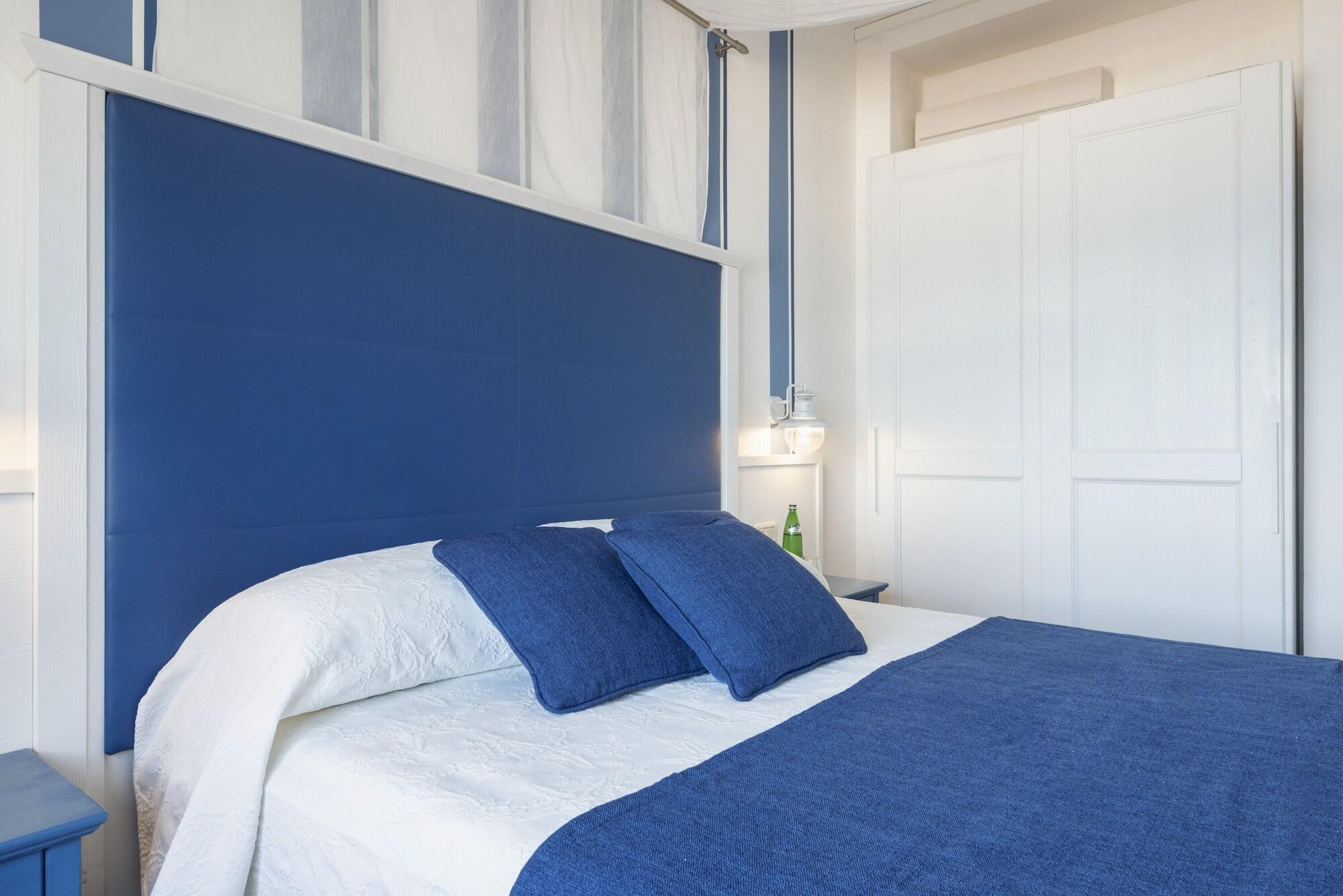 Hotel La Caletta Порто Санто Стефано Экстерьер фото