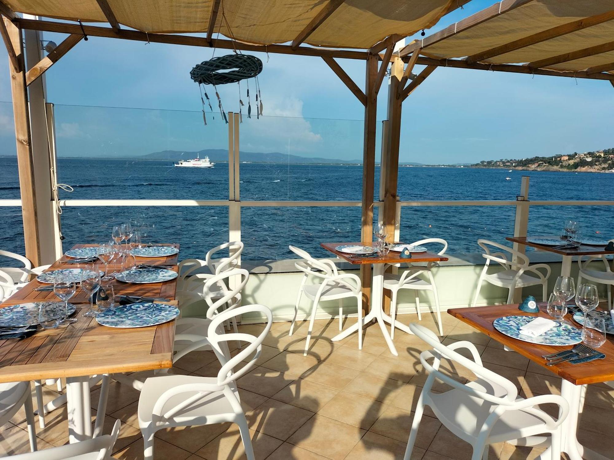 Hotel La Caletta Порто Санто Стефано Экстерьер фото