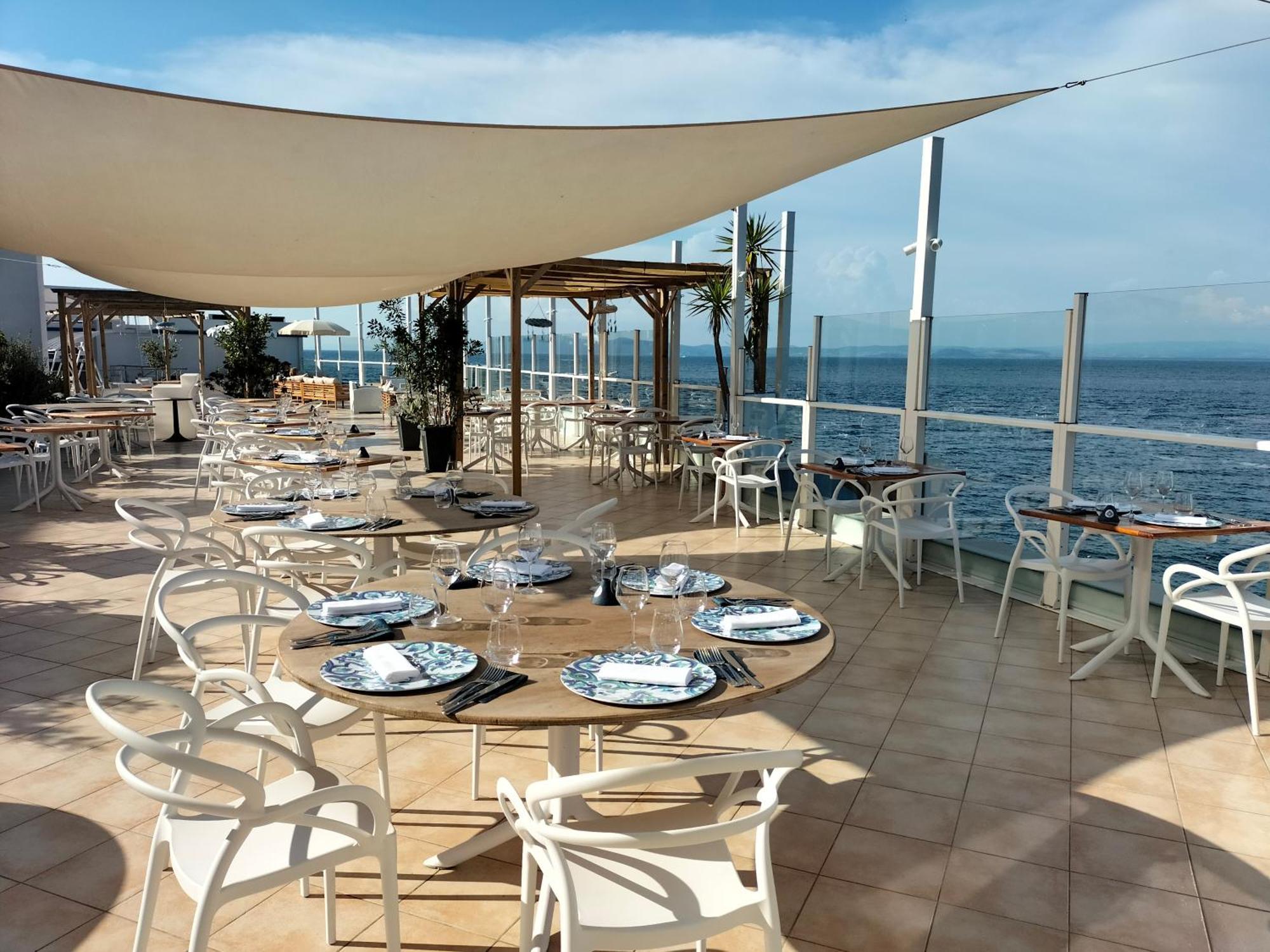 Hotel La Caletta Порто Санто Стефано Экстерьер фото