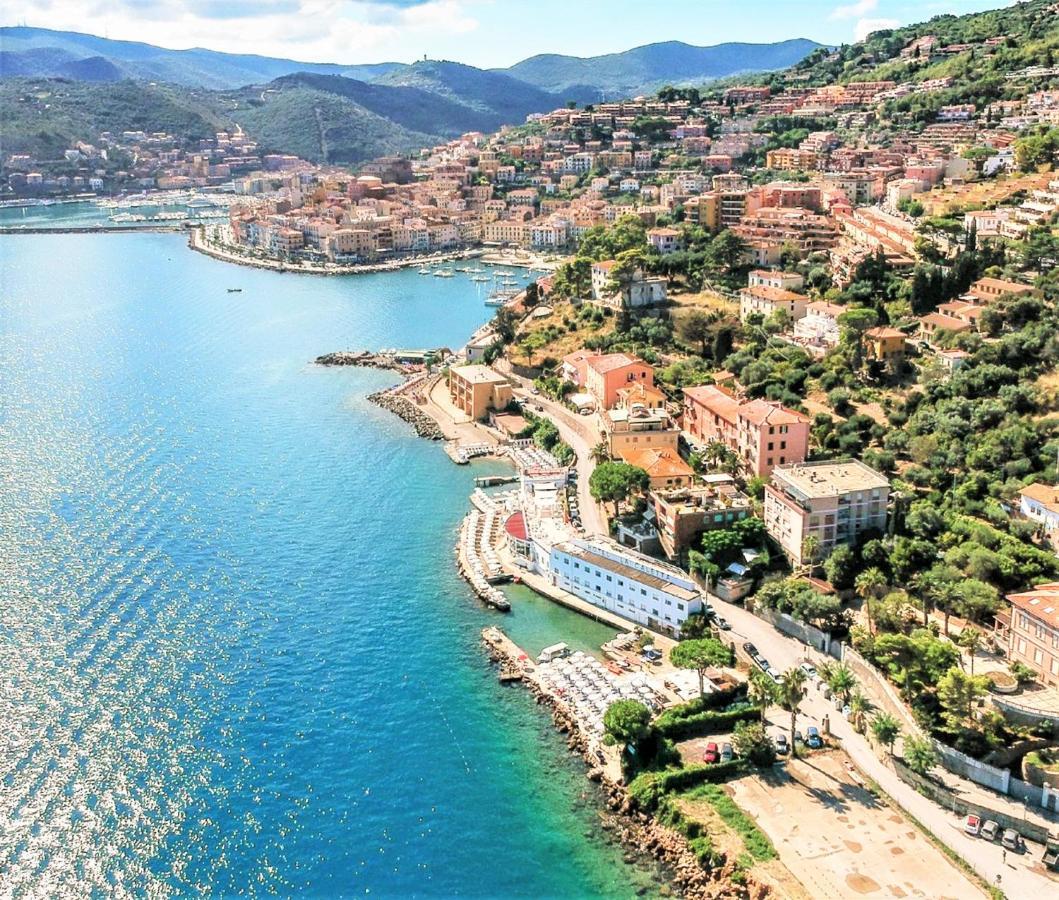 Hotel La Caletta Порто Санто Стефано Экстерьер фото